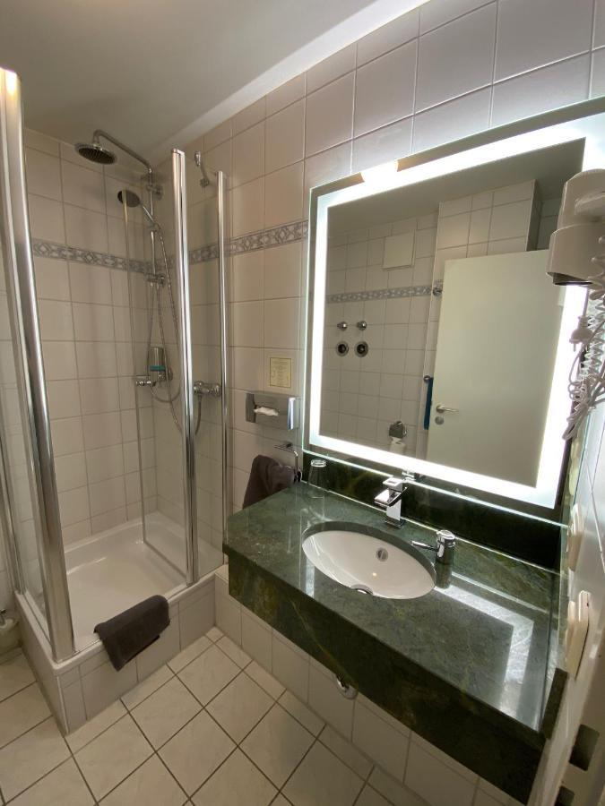 Hotel Lobmeyer Roding Esterno foto